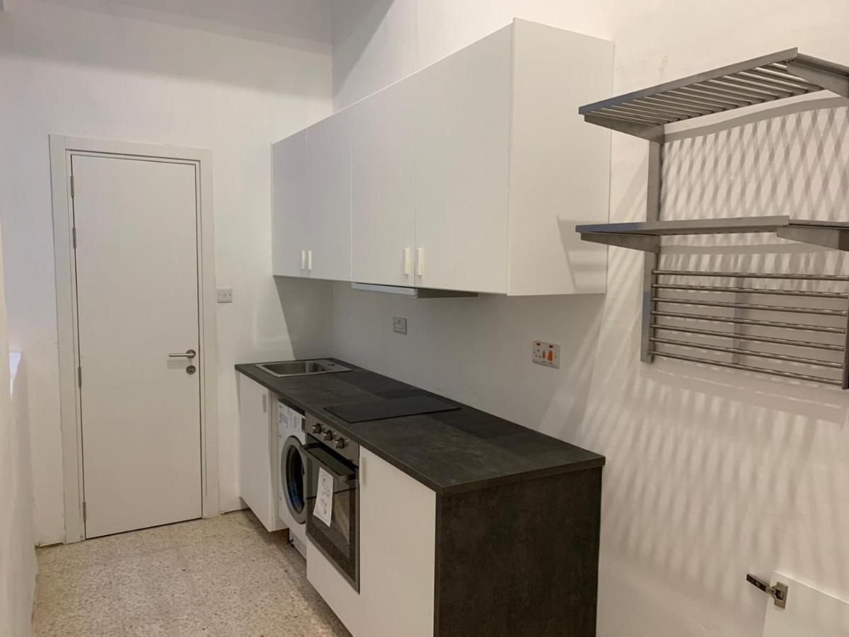 4 Bedroom Apartment In Sliema Near The Sea Buitenkant foto